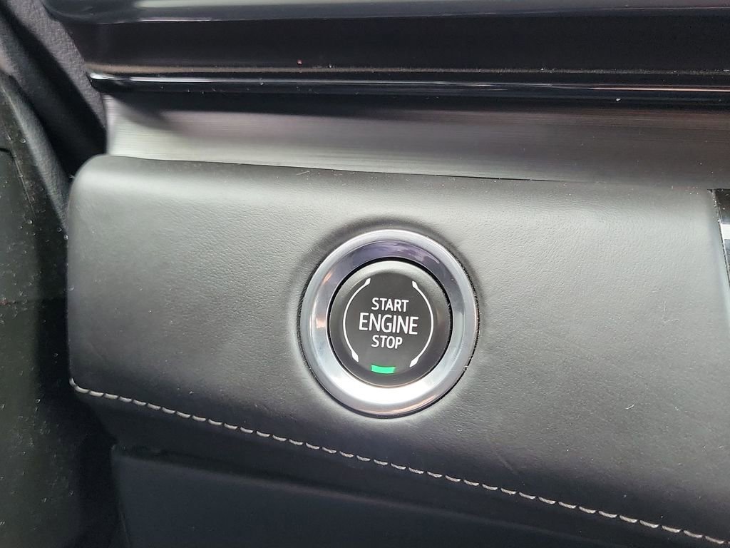 Certified 2023 Cadillac Escalade Sport Platinum w/ LPO, ONYX Package image 16