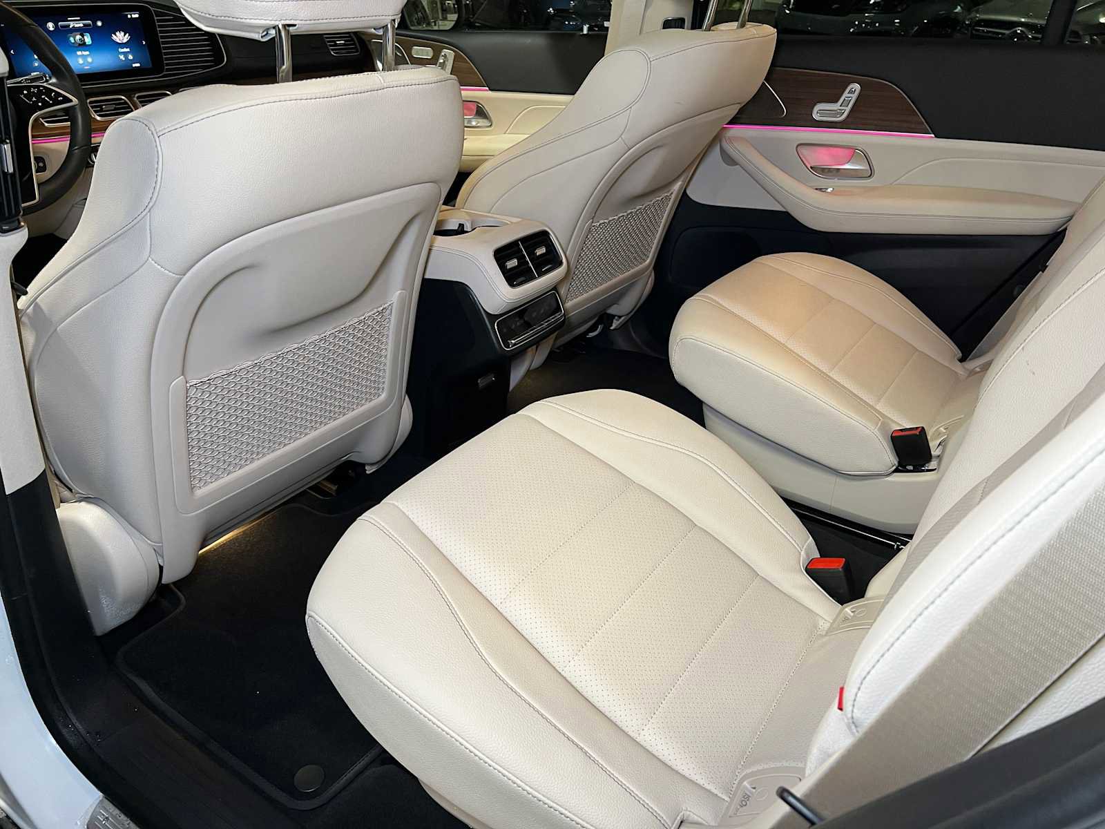 Used 2025 Mercedes-Benz GLS 450 4MATIC image 20