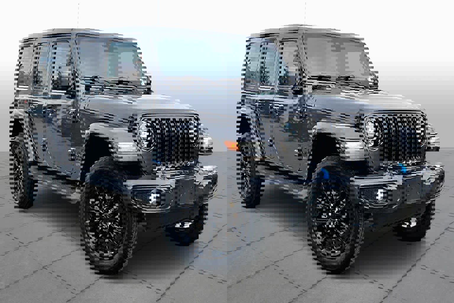 Used 2021 Jeep Wrangler Unlimited Sahara image 3