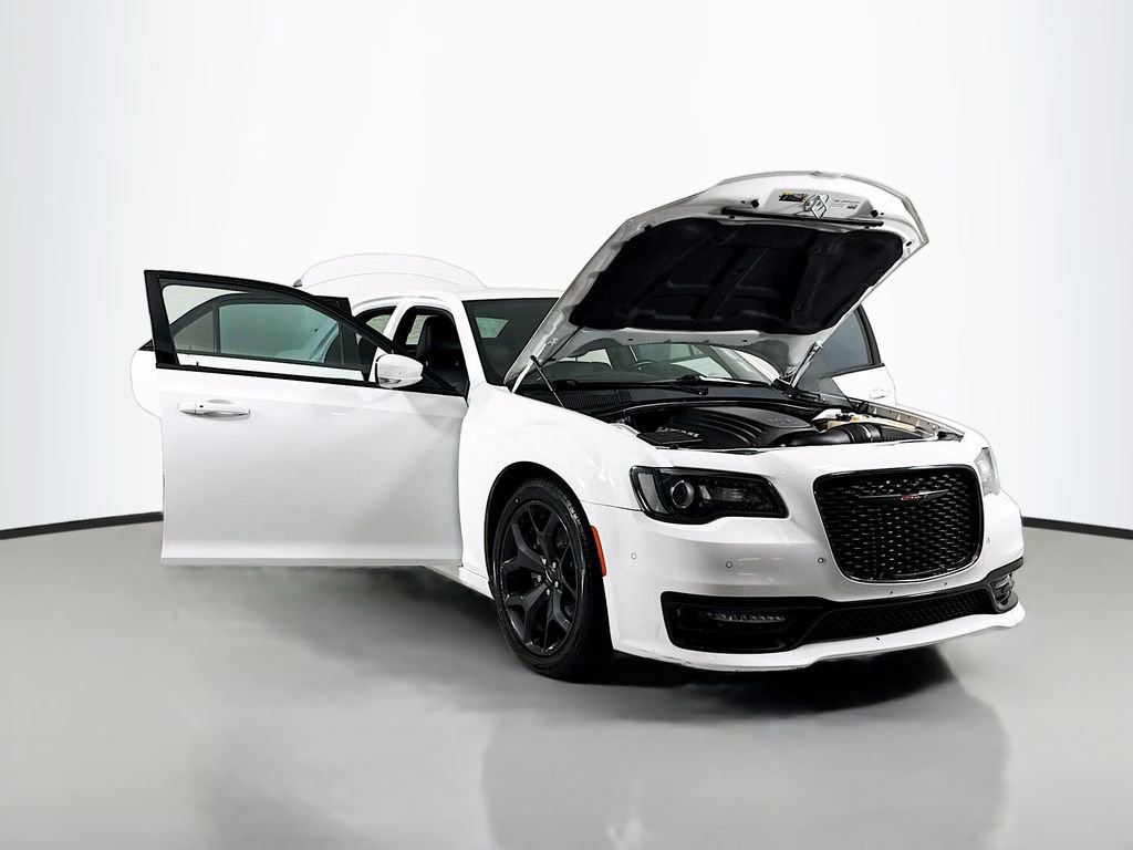 Used 2021 Chrysler 300 S w/ S Model Appearance Package RWD image 17