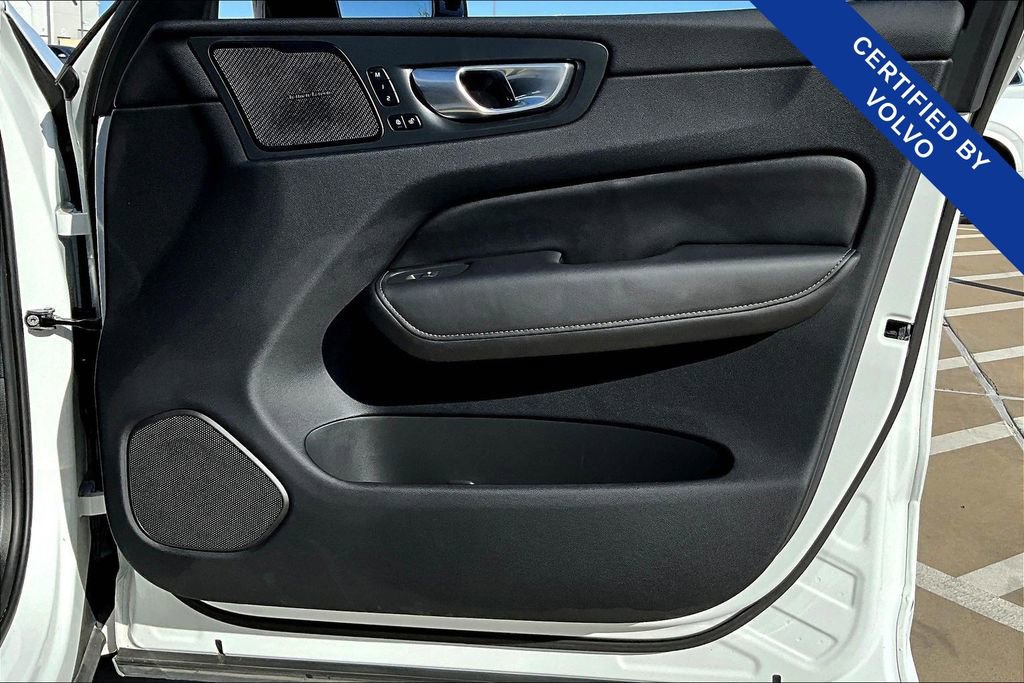Used 2024 Volvo XC60 T8 Ultimate w/ Protection Package Premier image 25