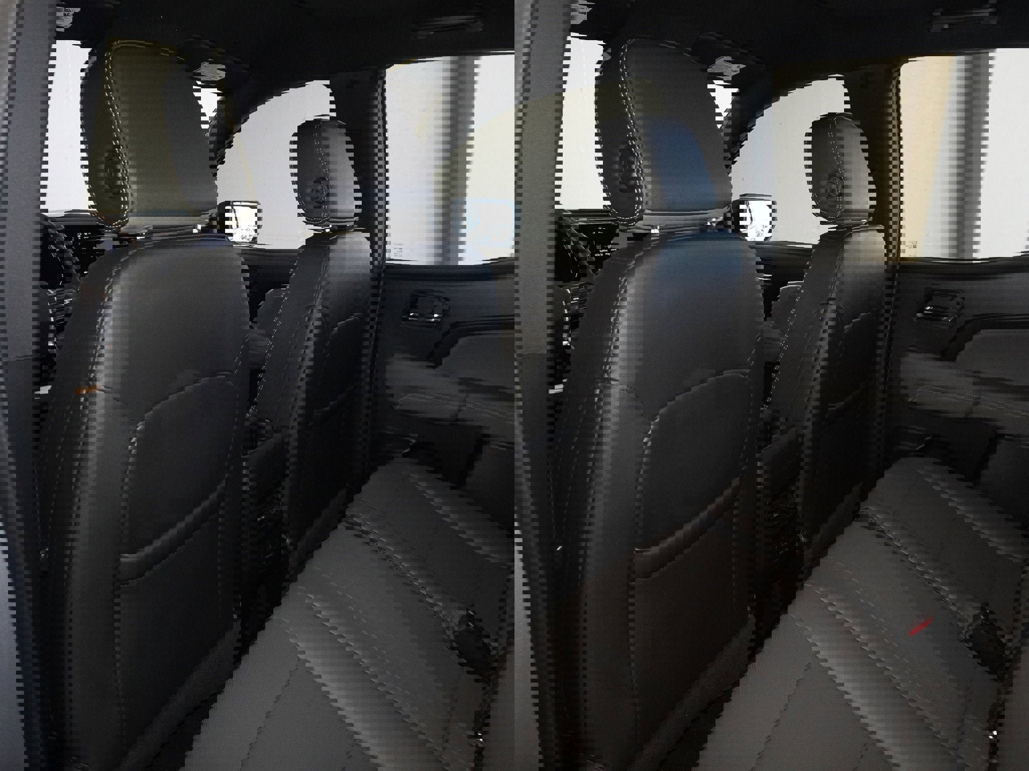 Used 2025 Chevrolet Colorado ZR2 w/ Technology Package image 37