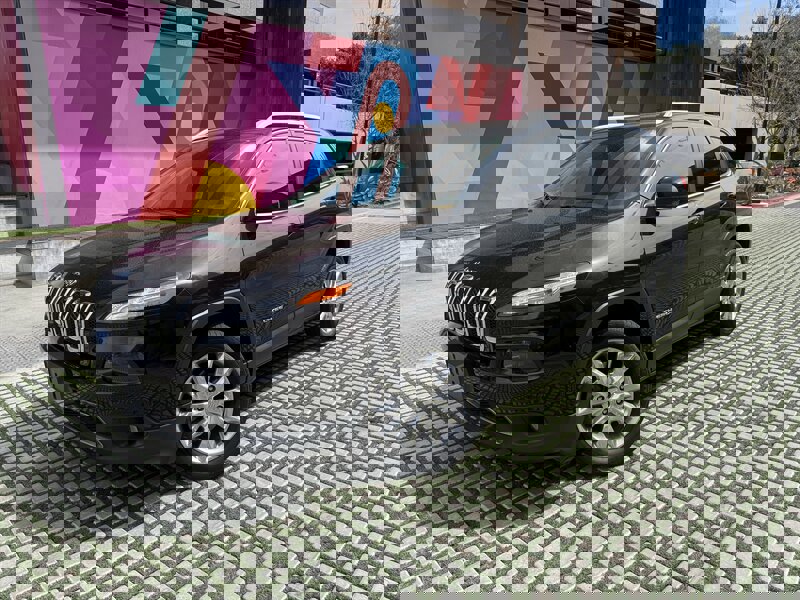 Used 2016 Jeep Cherokee Limited image 1