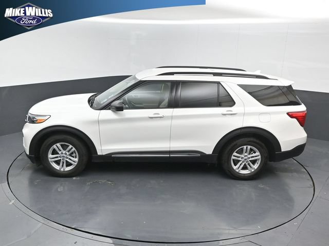 Used 2024 Ford Explorer XLT w/ Equipment Group 202A RWD image 12