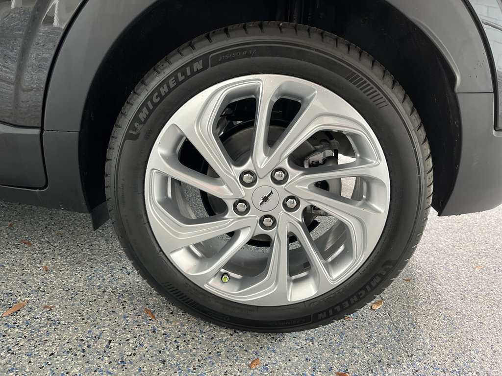 New 2027 Chevrolet Bolt LT FWD image 34