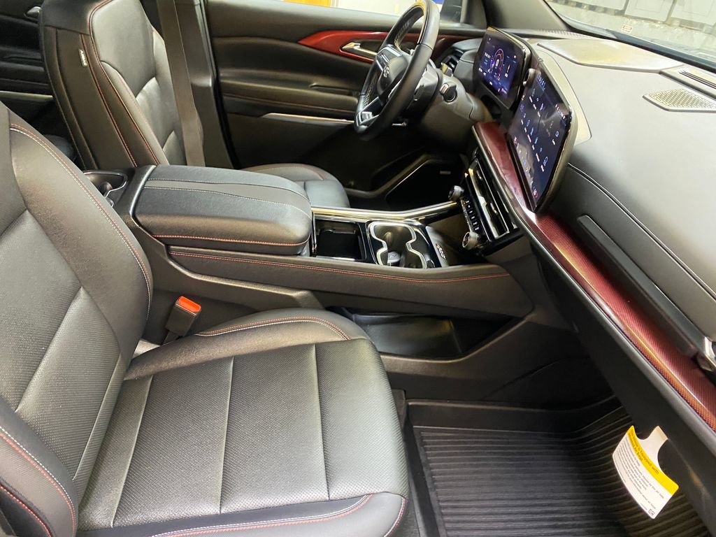 Used 2026 Chevrolet Traverse Z71 w/ Enhanced Driving Package AWD/4WD image 26