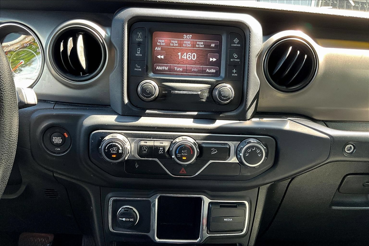 Used 2021 Jeep Wrangler Unlimited Sport AWD/4WD image 11