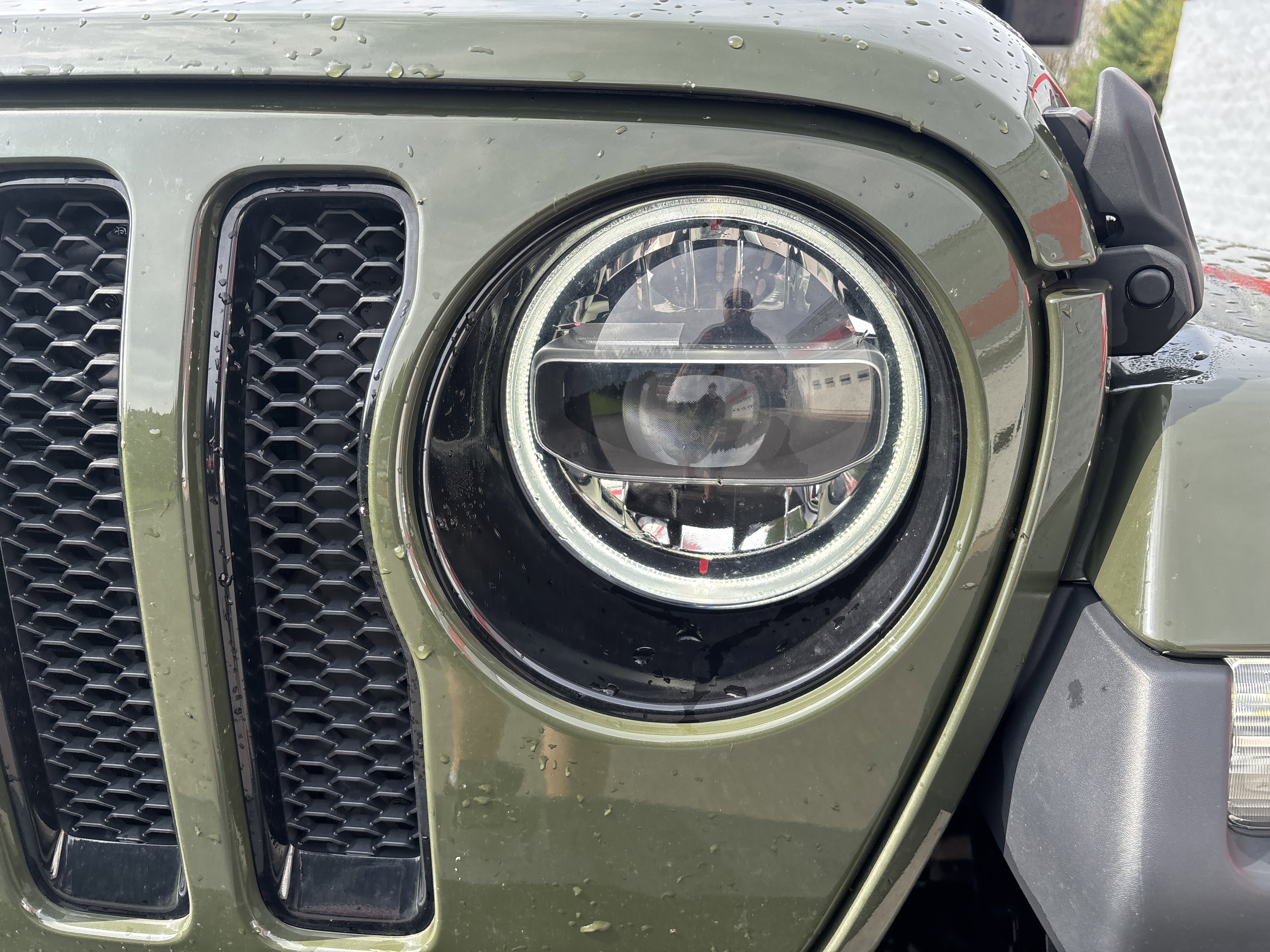 Used 2020 Jeep Wrangler Unlimited Sahara image 9