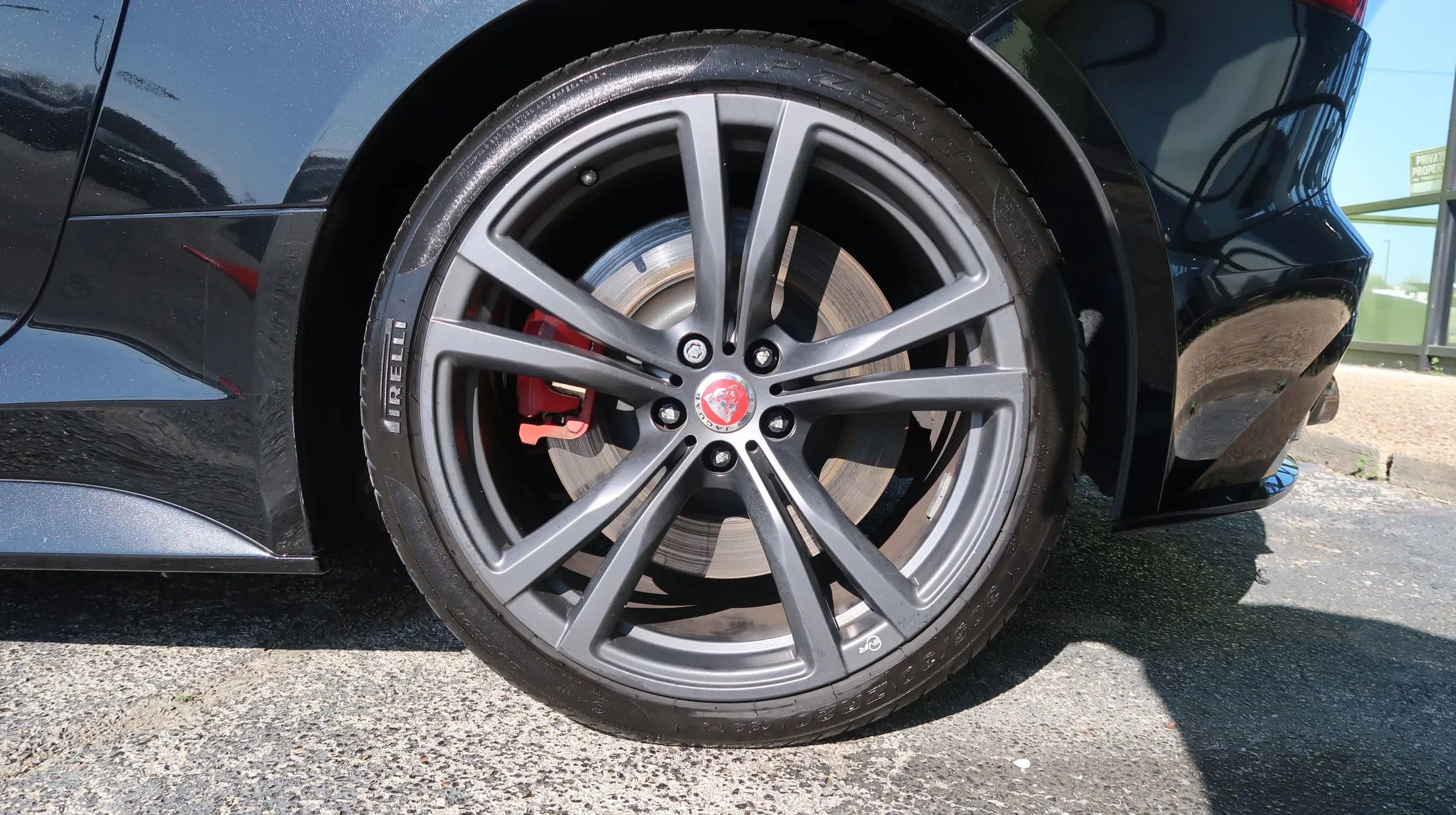 Used 2020 Jaguar F-TYPE SVR image 53