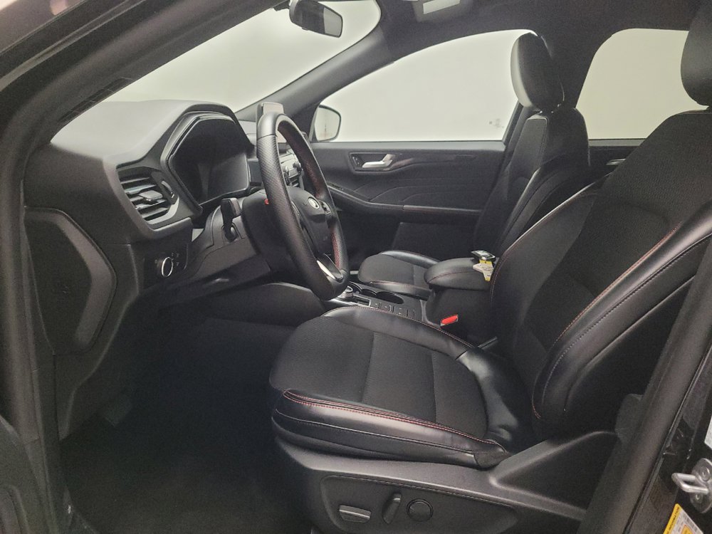 Used 2025 Ford Escape ST-Line FWD image 17