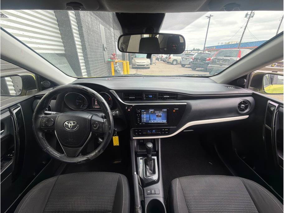 Used 2017 Toyota Corolla iM w/ Carpet Mat Package FWD image 14