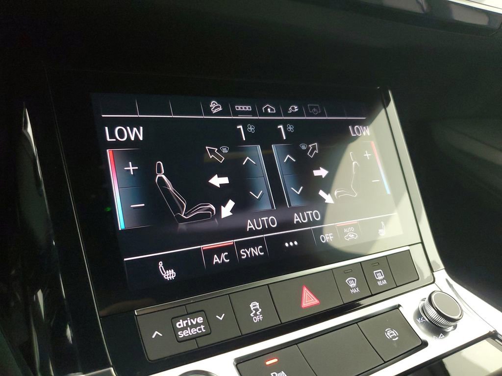 Used 2023 Audi e-tron Premium w/ Convenience Plus Package AWD/4WD image 30