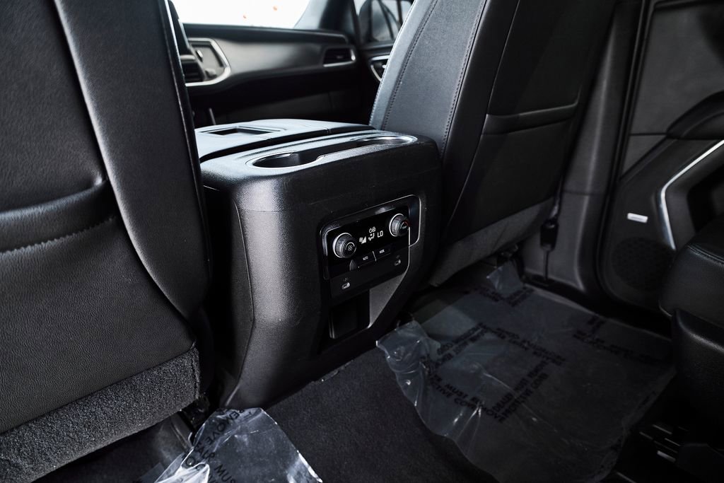 Used 2021 Chevrolet Tahoe LT AWD/4WD image 32