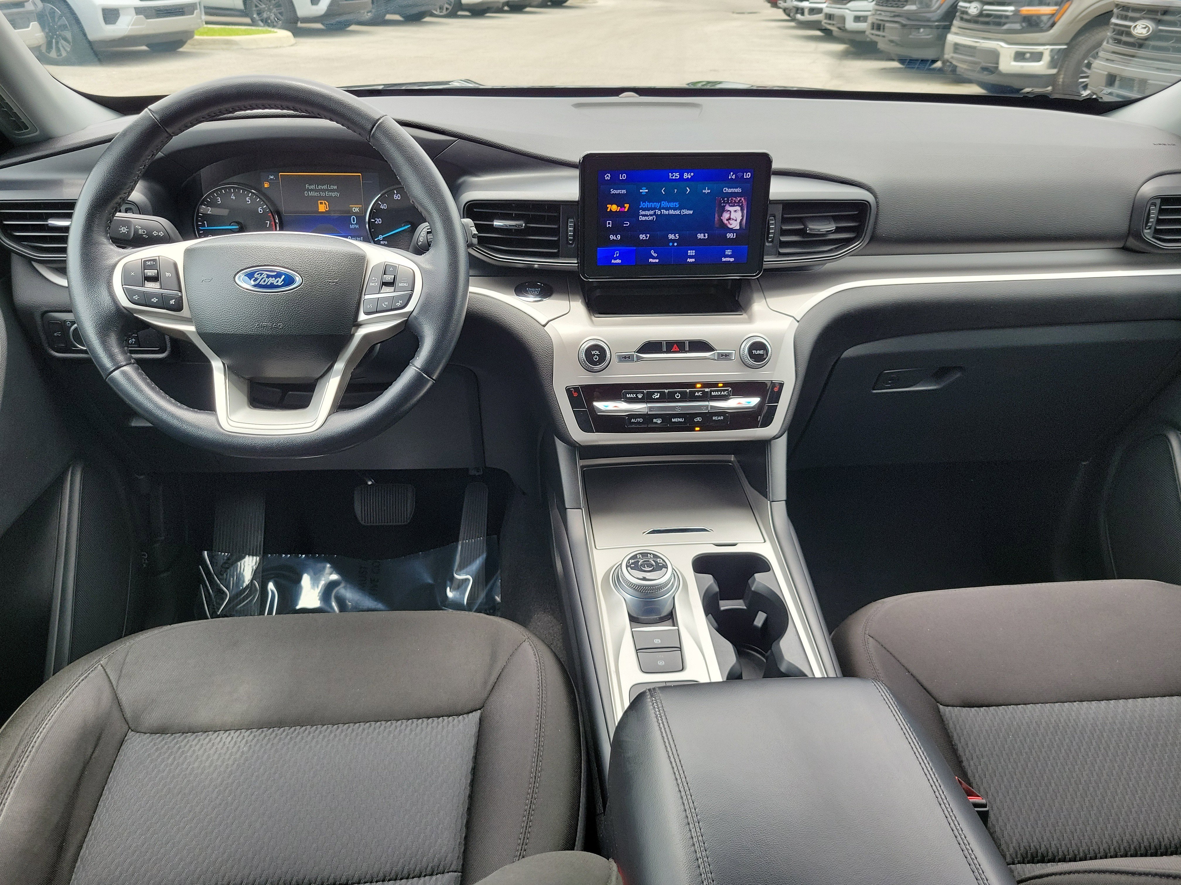 Used 2023 Ford Explorer XLT RWD image 17