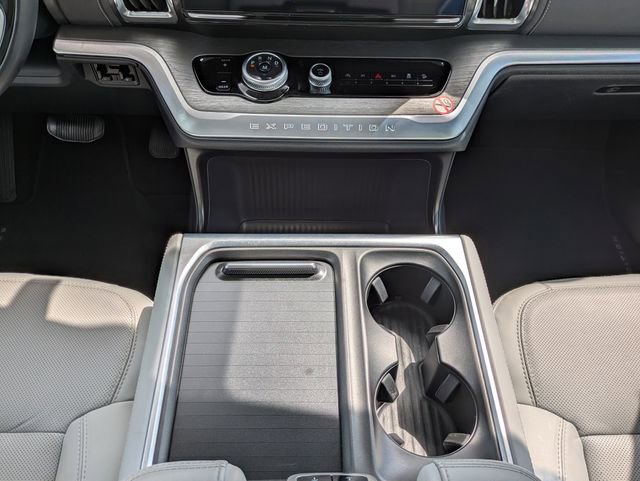 Certified 2025 Ford Expedition Max Platinum AWD/4WD image 19