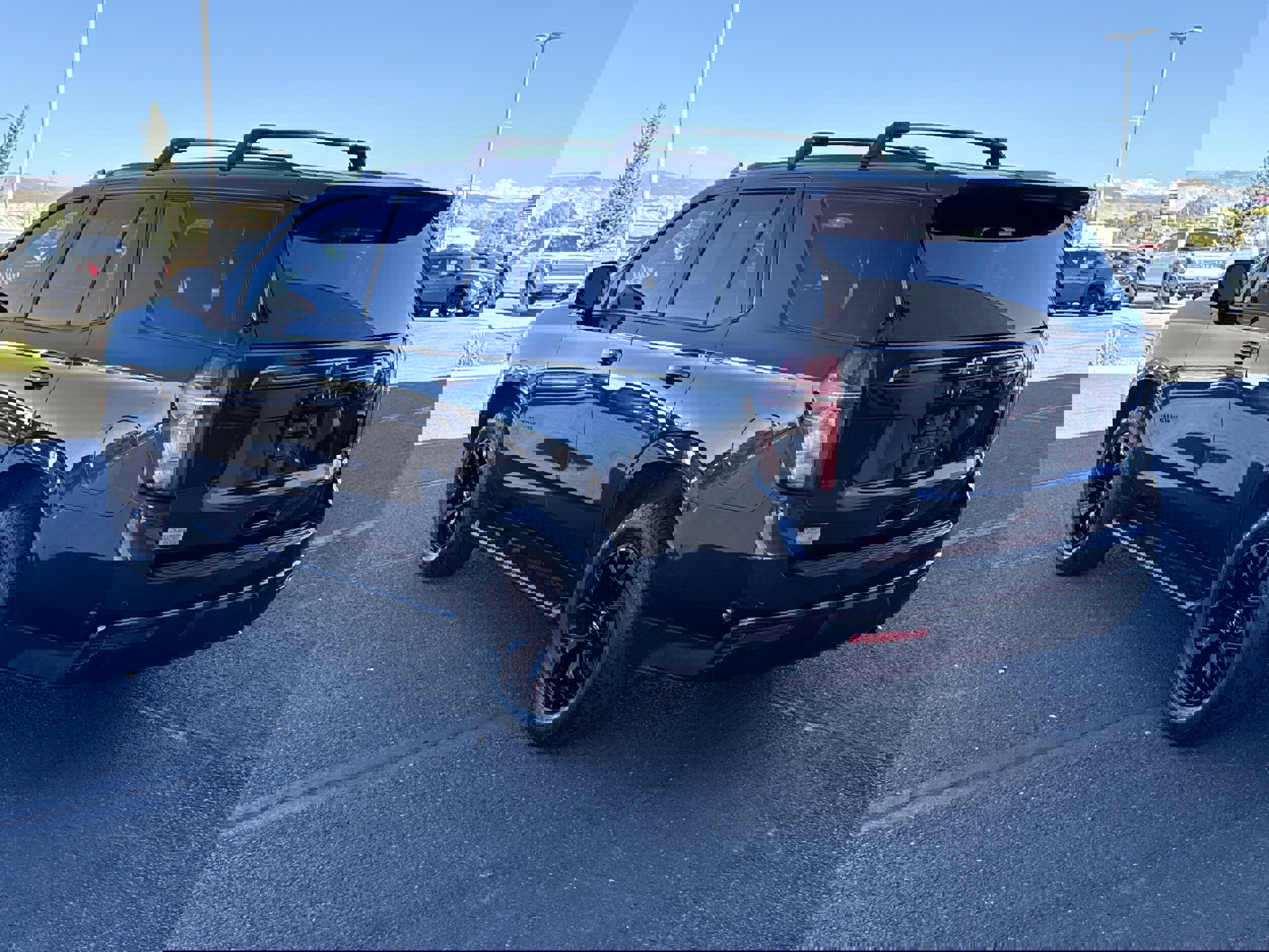 Used 2022 Chevrolet Tahoe Z71 w/ Luxury Package image 6