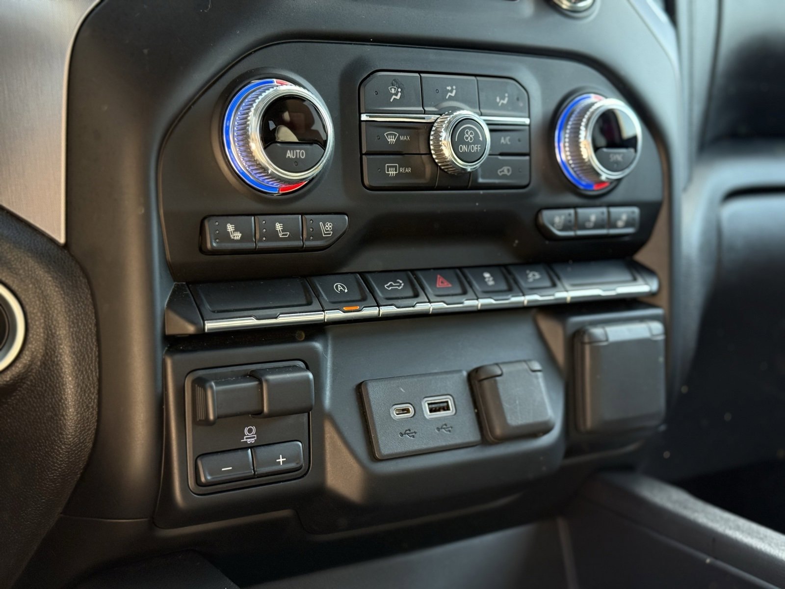 Used 2020 GMC Sierra 1500 SLT w/ SLT Premium Package image 20