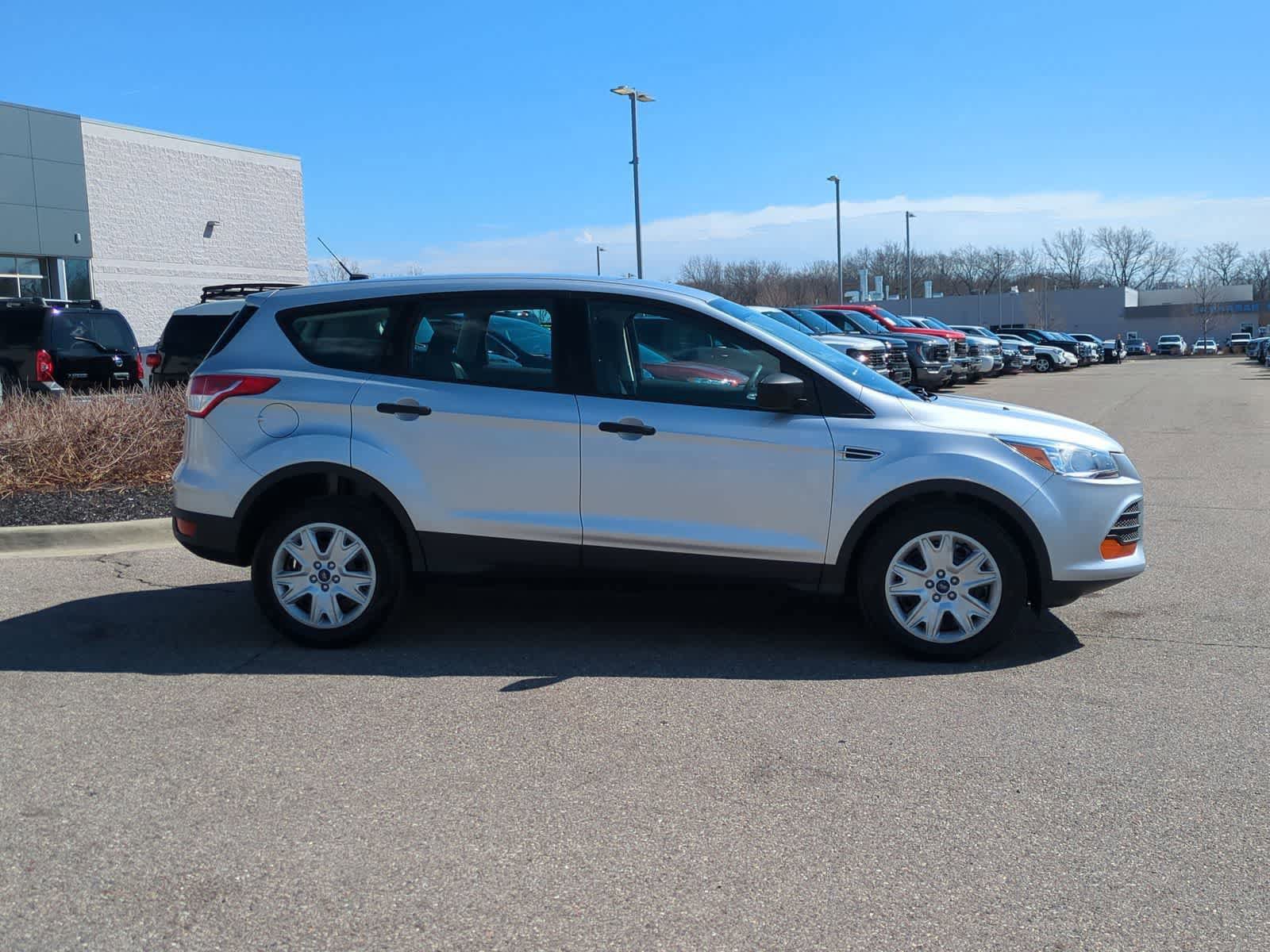 Used 2016 Ford Escape S FWD image 9