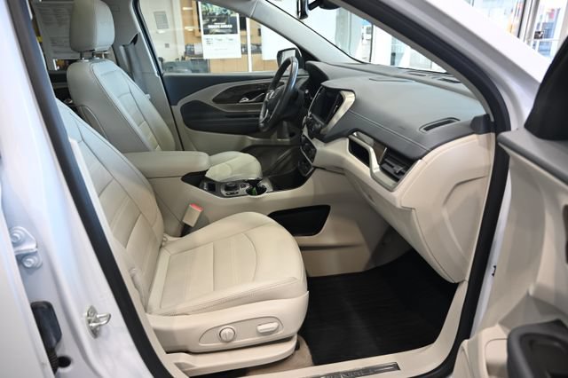 Used 2023 GMC Terrain Denali AWD/4WD image 10
