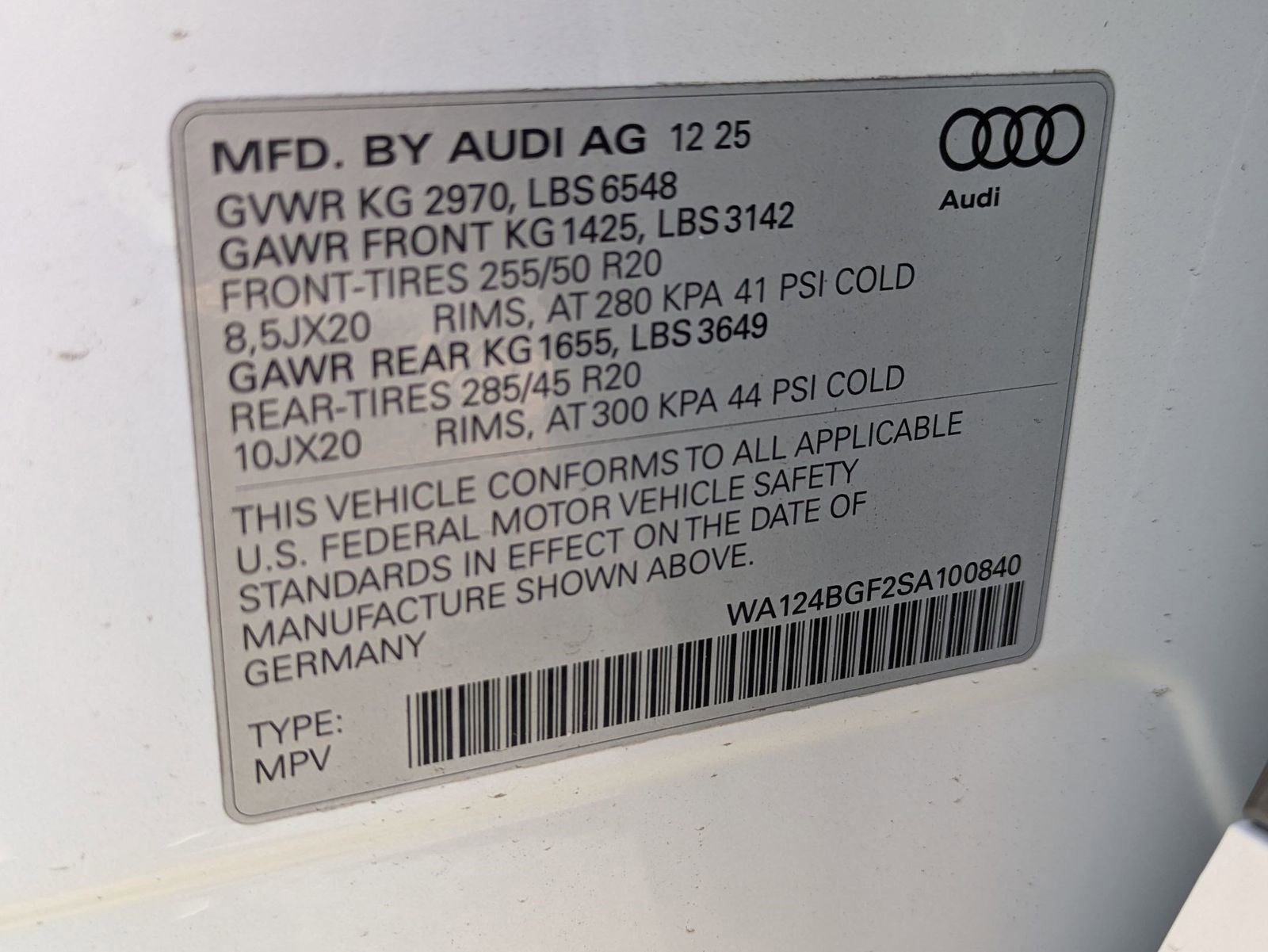 New 2025 Audi Q6 e-tron Premium Plus AWD/4WD image 17
