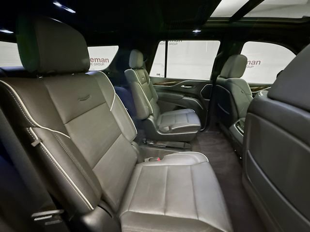 Used 2023 Cadillac Escalade Premium Luxury w/ Performance Package image 31