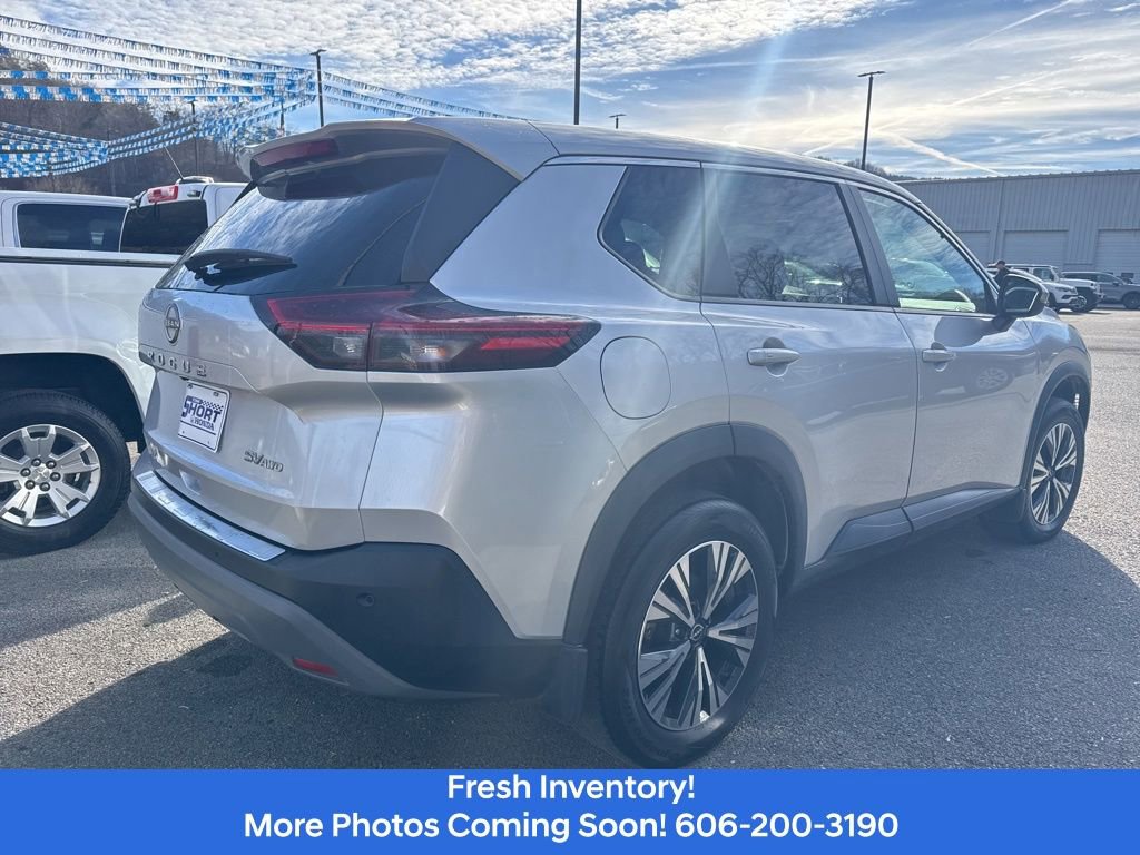 Used 2022 Nissan Rogue SV image 6
