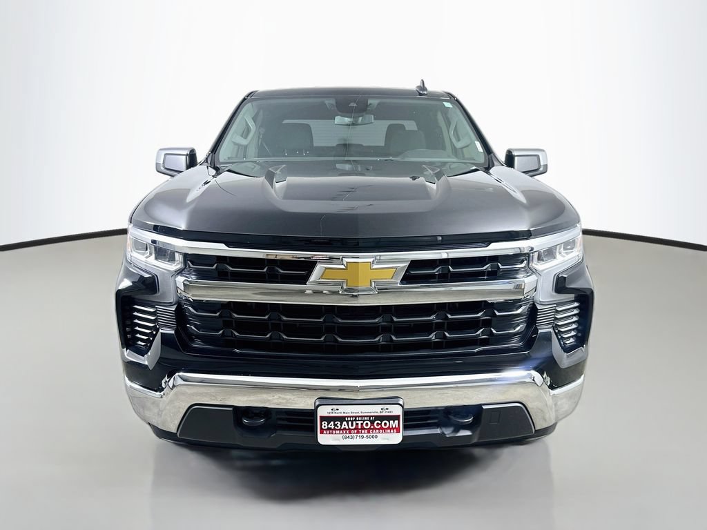 Used 2023 Chevrolet Silverado 1500 LT AWD/4WD image 2