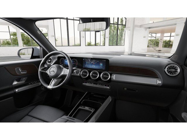New 2026 Mercedes-Benz GLB 250 image 6