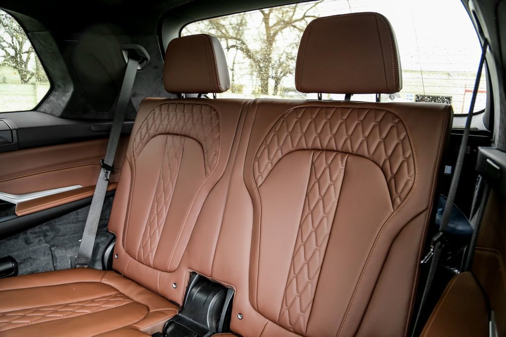 New 2026 BMW X7 xDrive40i w/ Executive Package image 26