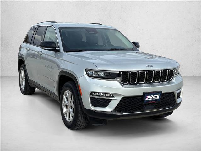 Used 2023 Jeep Grand Cherokee Limited image 3