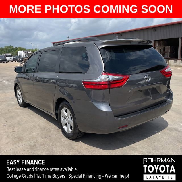Used 2020 Toyota Sienna LE FWD image 3