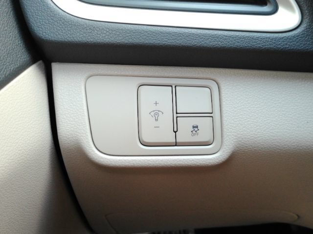 Used 2022 Hyundai Accent SEL FWD image 31