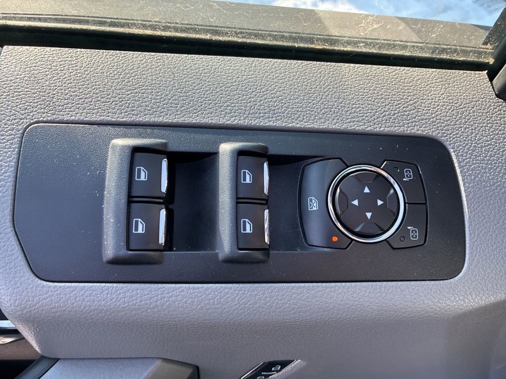 Used 2015 Ford F150 XLT image 19