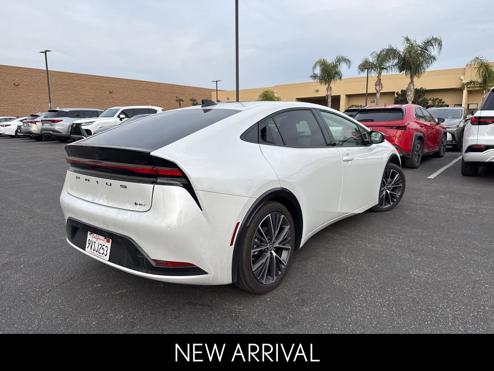 Used 2026 Toyota Prius XLE image 3