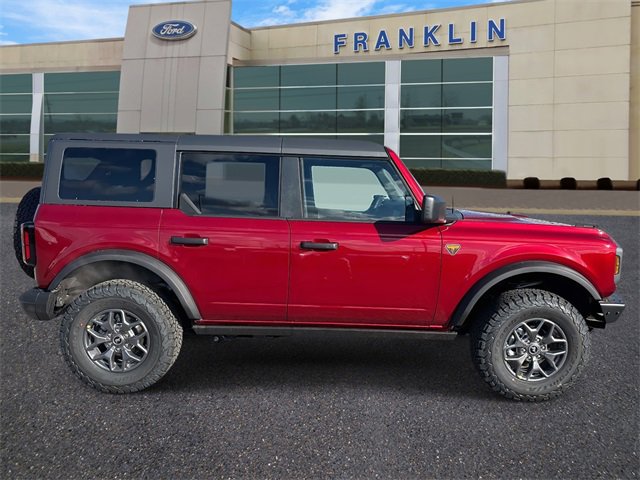 New 2025 Ford Bronco Badlands image 8