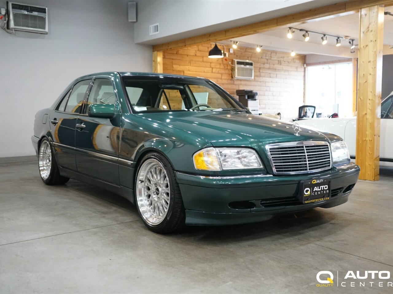 Used 1999 Mercedes-Benz C 230 image 3