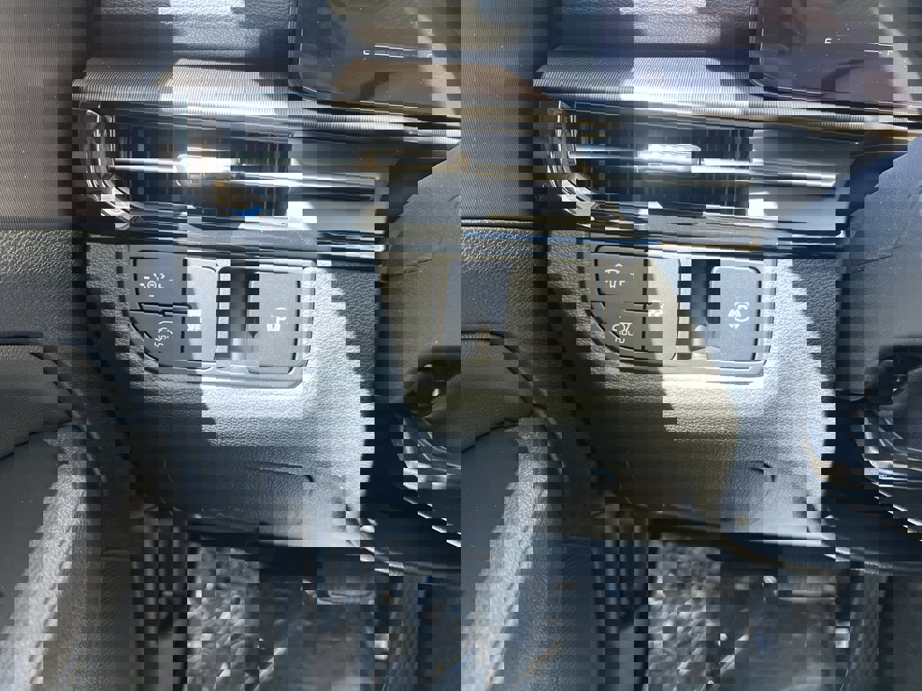 New 2026 Kia Sportage EX image 25