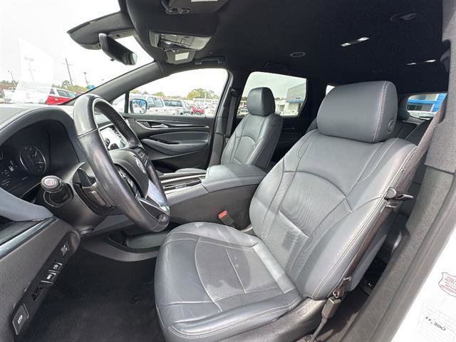 Used 2024 Buick Enclave Premium image 17