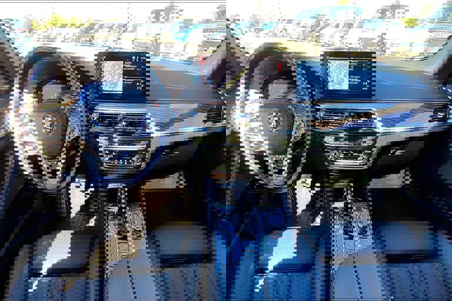 Used 2023 BMW 530i w/ Premium Package image 16