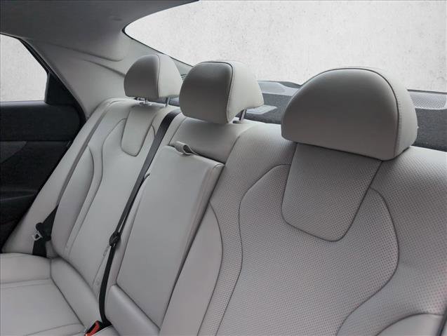 New 2026 Hyundai Elantra Limited image 17