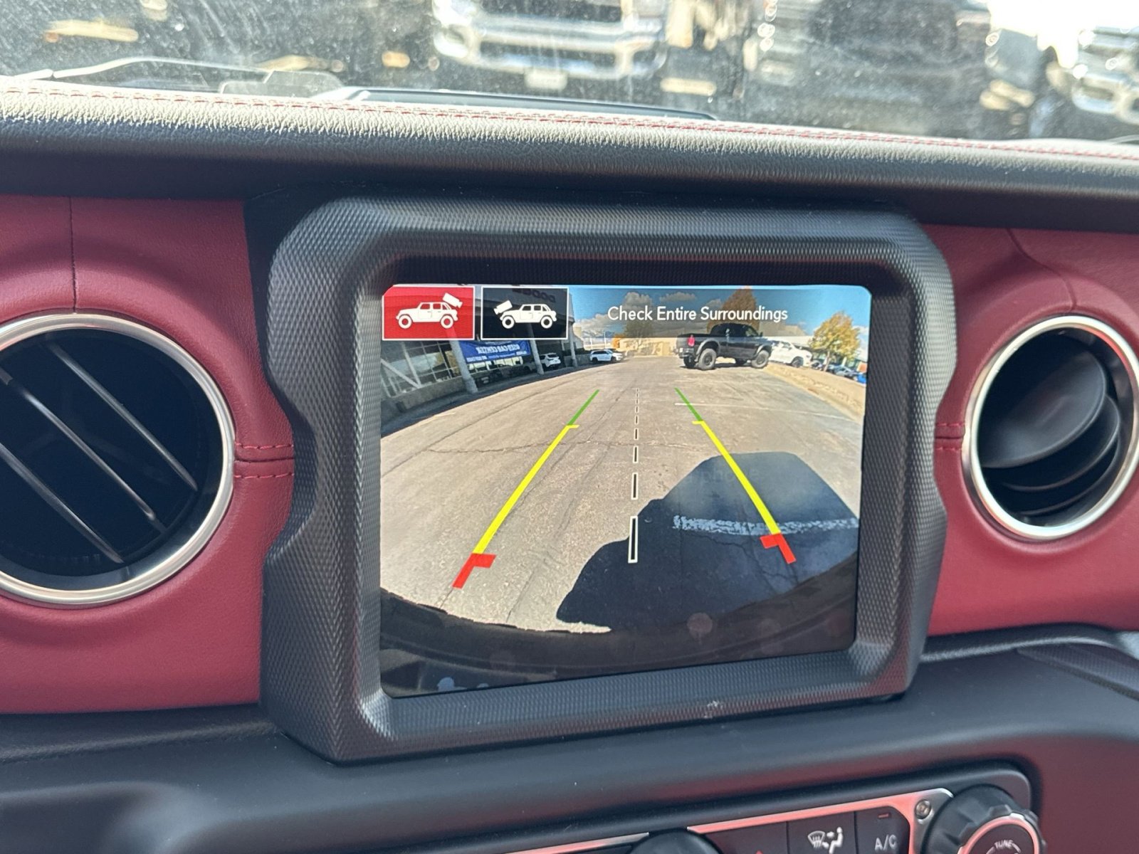 New 2023 Jeep Wrangler Unlimited Rubicon 4xe image 25