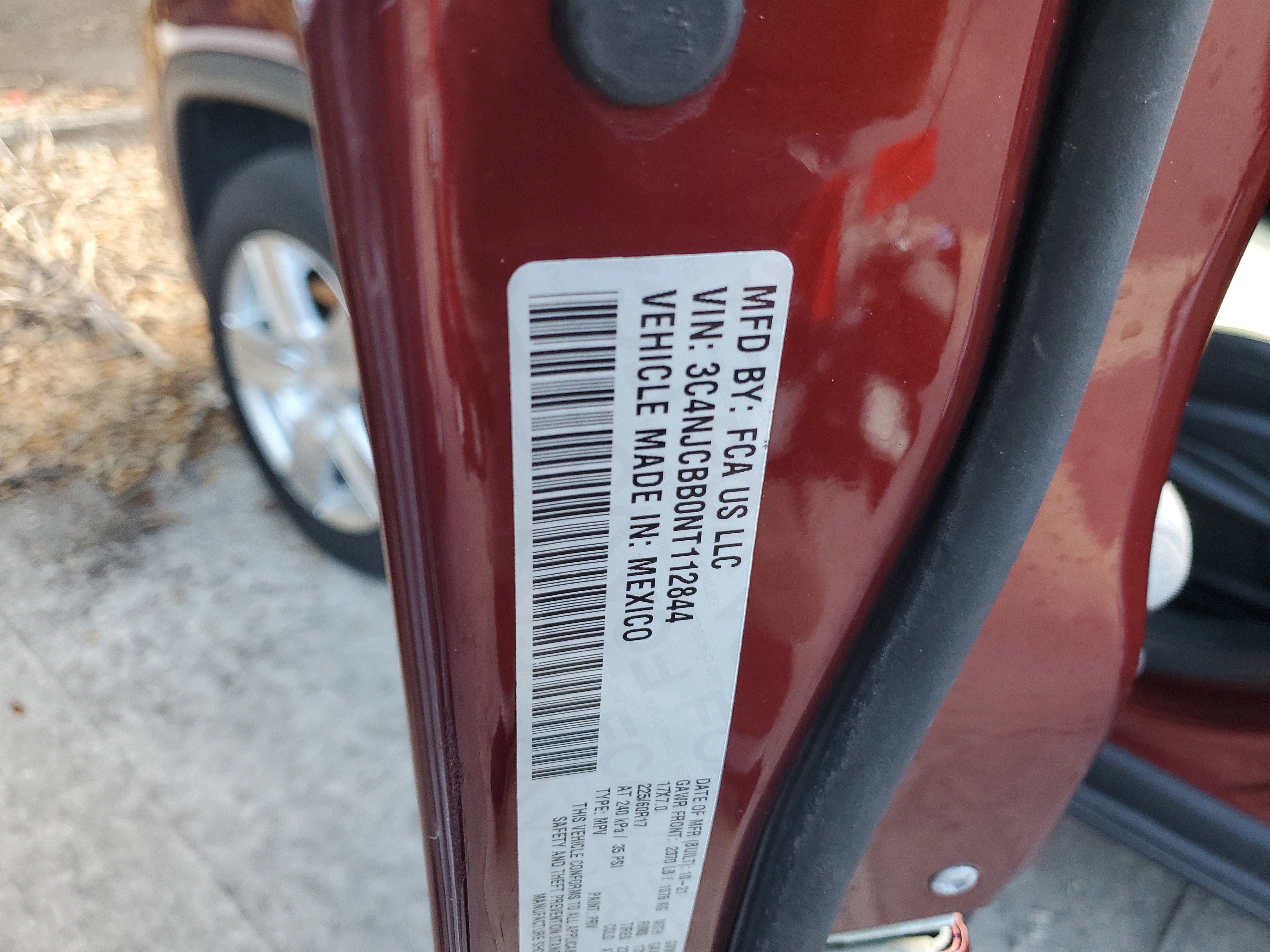 Used 2022 Jeep Compass Latitude image 30