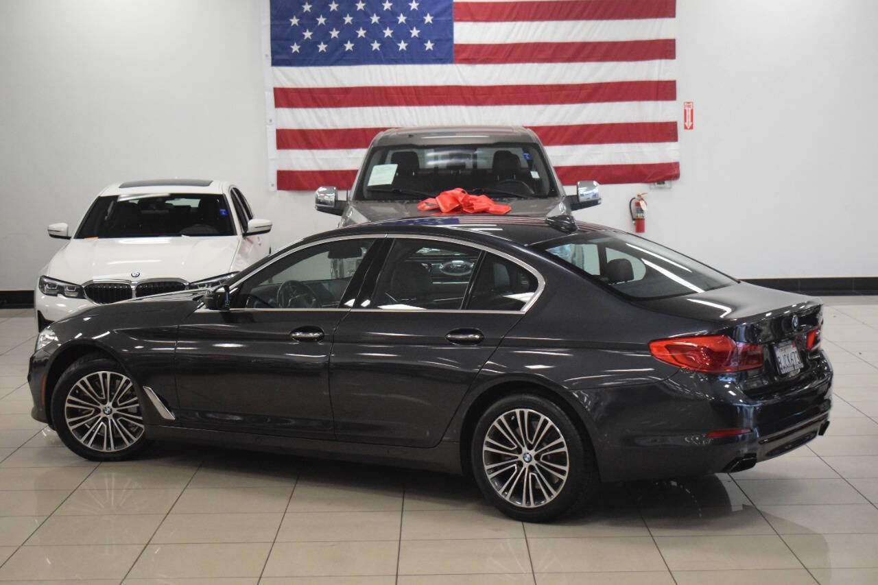 Used 2018 BMW 540i RWD image 19