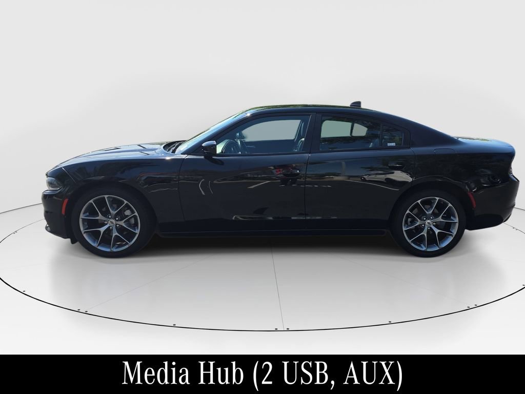 Used 2022 Dodge Charger SXT w/ Plus Group RWD image 9