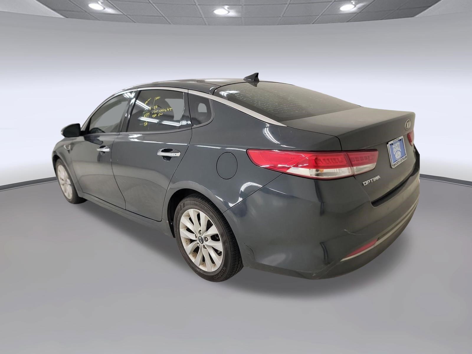 Used 2016 Kia Optima EX w/ Premium Package FWD image 3