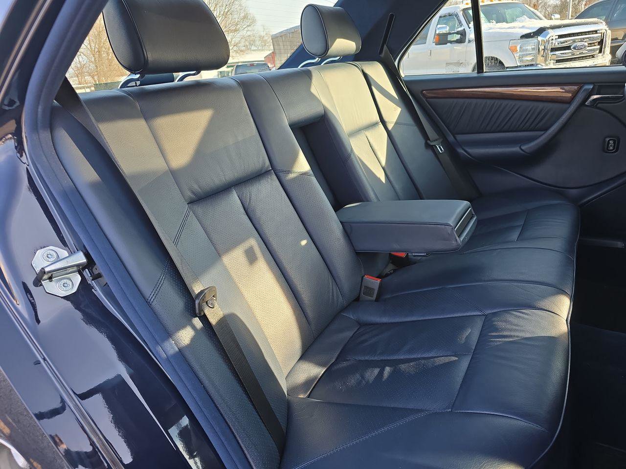 Used 1998 Mercedes-Benz C 230 image 7