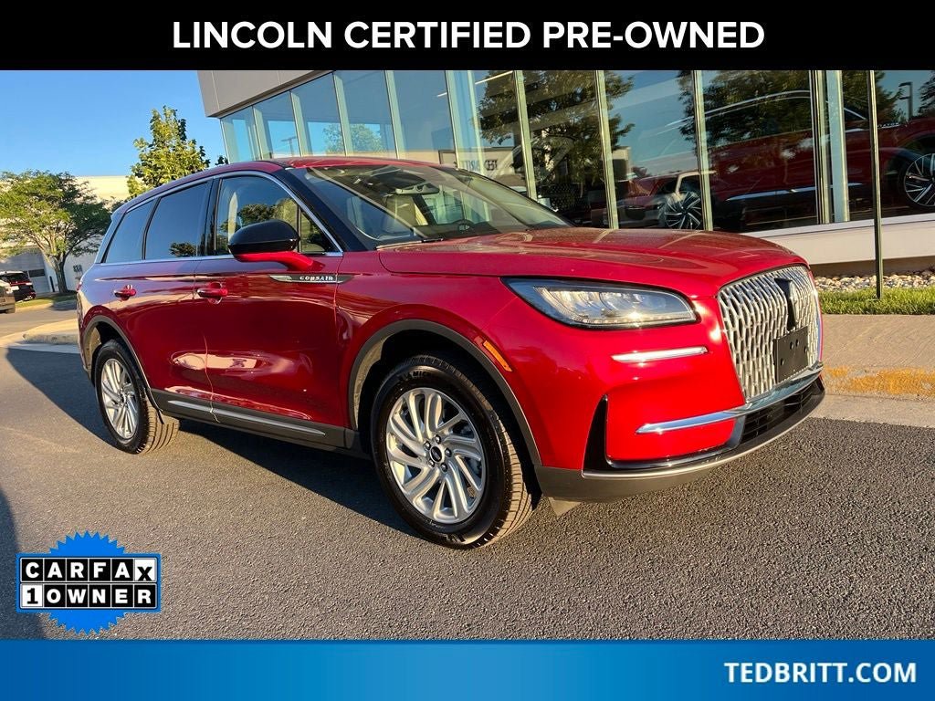 Certified 2025 Lincoln Corsair AWD image 1