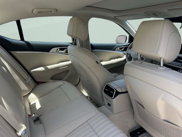 Used 2026 Genesis G70 2.5T Prestige image 21