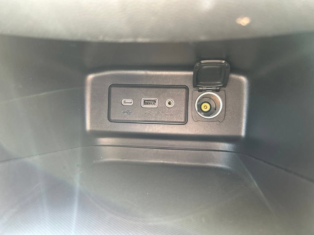 Used 2023 Chevrolet Equinox LT w/ LPO, Floor Liner Package AWD/4WD image 35
