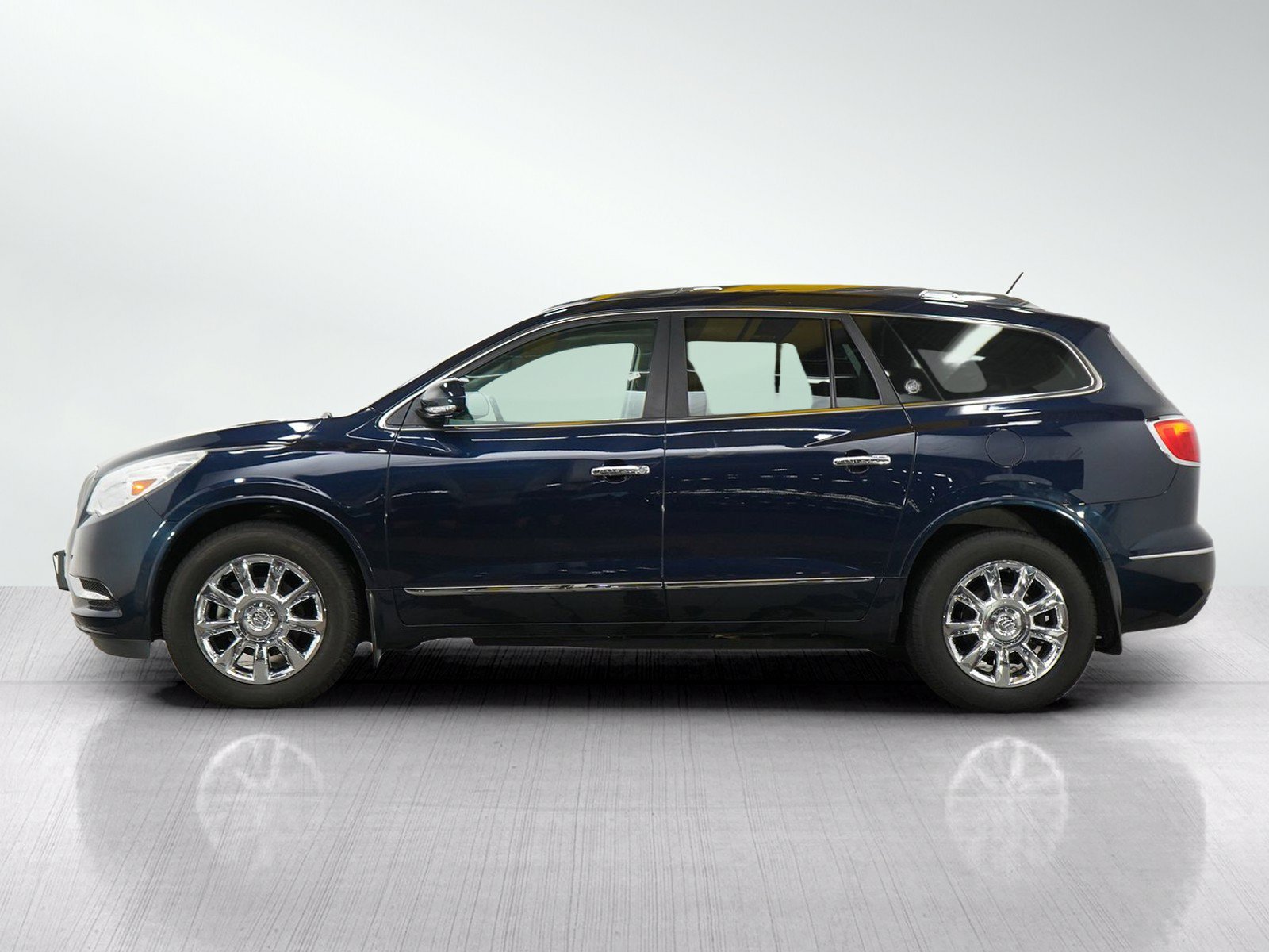 Used 2015 Buick Enclave Premium w/ Trailering Package AWD/4WD image 2